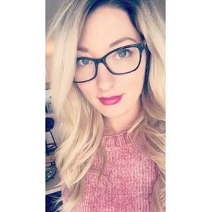 Meet your Posher, Christine